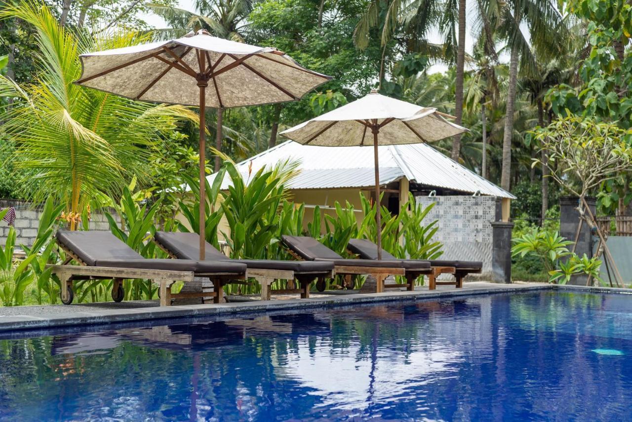 Sindhu Mesari Bungalow Toyapakeh ภายนอก รูปภาพ